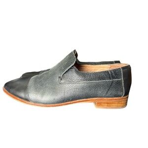 Jeffery Cambell Flat Loafer Size 7